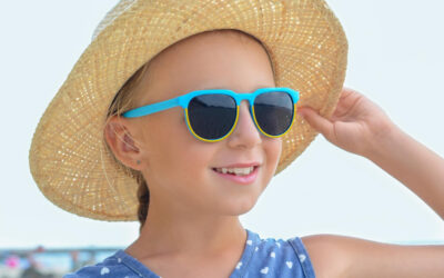 La importancia de proteger nuestros ojos (II). Los niños y la playa.